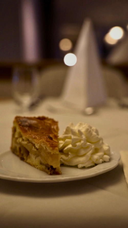 Gedeckter Apfelkuchen