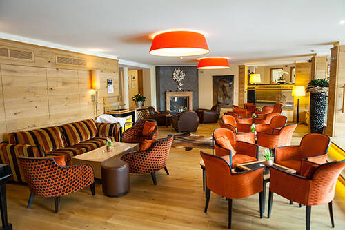 Pittichs Bar direkt neben der Hotellobby im Michels 4-Sterne Hotels in der Eifel