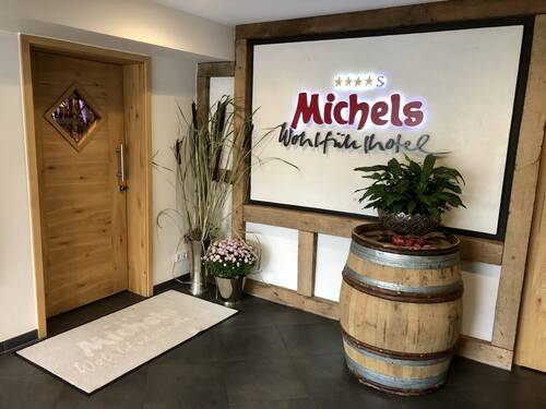 Michels Wohlfühlhotel Eingang 4 Sterne Superior