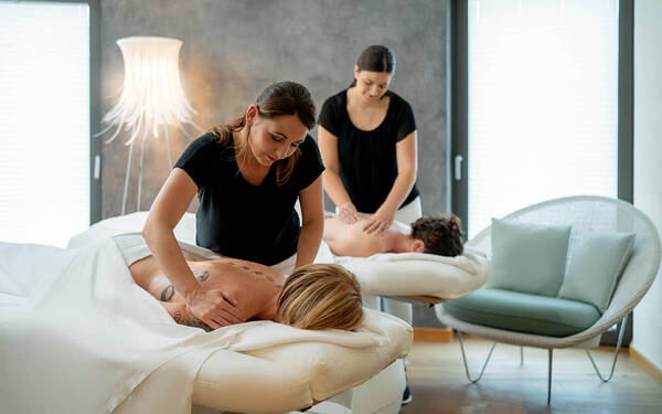 Partnermassage im Michels Wohlfühlhotel in Schalkenmehren