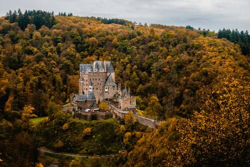 Burg Eltz in der Vulkaneifel